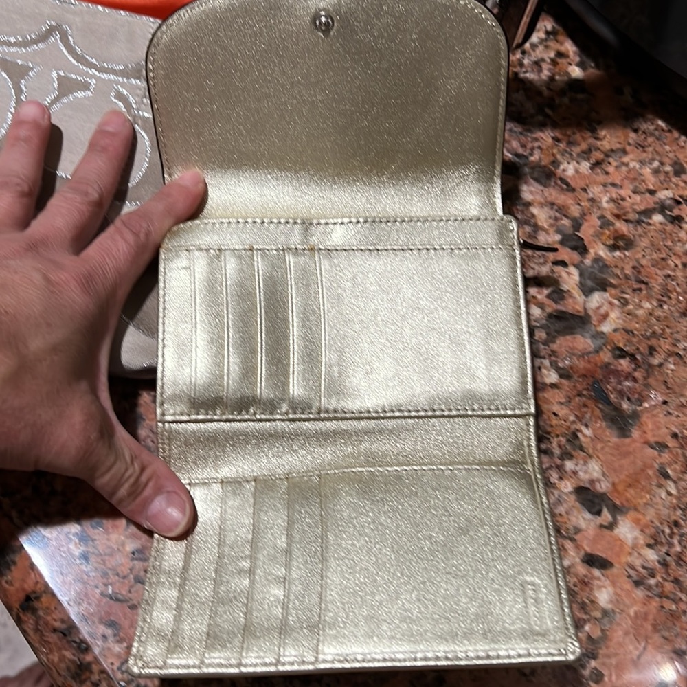 Vintage Coach - Picture 4 of 6